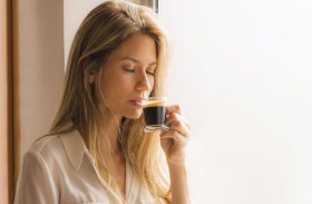 منها احتساء القهوة.. طقوس صباحية بسيطة لدعم صحة الكبد