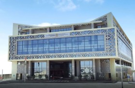 سوق العمل الإماراتي مستقر وأجور العاملين في مواعيدها المحددة