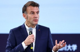 ماكرون يهدّد الصين بفرض رسوم جمركية «في الأشهر المقبلة» 