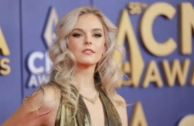 كارلي سكوت تُعلق على شائعات علاقتها مع كيث أوربان