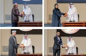 حاكم الشارقة يكرّم الفائزين بجائزة القوافي 2025