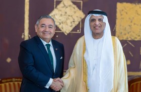 سعود بن صقر يستقبل سفير البيرو