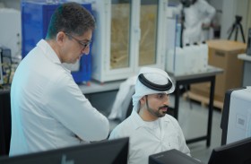 جامعة الإمارات تطوّر محفّزًا ضوئيًا لمعالجة المياه الملوّثة وإنتاج الهيدروجين