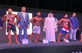 الإماراتي ضاوي يفوز بلقب «الفيزيك» في دبي كلاسيك لبناء الأجسام 
