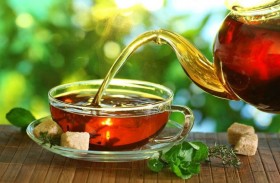 ما الفرق بين الشاي الطبي والعادي؟