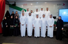 طارش المنصوري يكرّم المنتسبين ببرنامج  الدبلوم المهني في إعداد القادة  من جامعة الشارقة