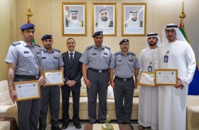 شرطة أبوظبي تحتفي بالمشاركين في دورات مديري مراكز الشرطة بنيويورك