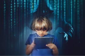 شرطة أبوظبي تدعو أولياء الأمور إلى حماية الأبناء من الجرائم الإلكترونية