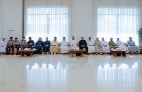 مكتوم بن محمد يقدّم واجب العزاء في وفاة حليمة عبدالمنان عبدالرحمن العور