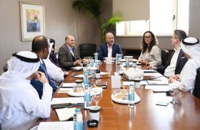 غرفة الشارقة ومجموعة عمل قطاع الفنادق تبحثان تنظيم حملة ترويجية للسياحة الداخلية