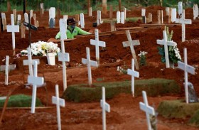 وفيات كورونا تتجاوز 700 ألف عالميا بمتوسط شخص كل 15 ثانية 