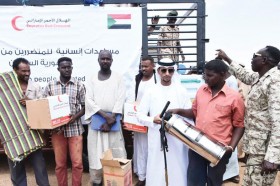 الهلال يواصل تقديم المساعدات الإنسانية للمتأثرين من فيضانات السودان