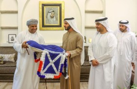 جمعية الإمارات للخيول العربية والخيالة السلطانية في عمان تبحثان تعزيز التعاون