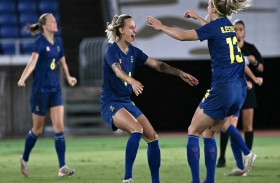 سيدات السويد وكندا لكتابة التاريخ في كرة القدم 