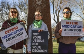 ولايات أميركية ليبرالية تبدأ بتخزين أدوية الاجهاض 