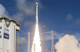 صاروخ فيغا يضع أٌقمارا اصطناعية في المدار