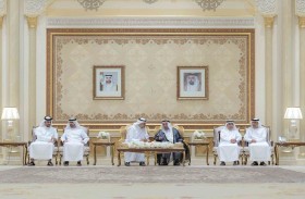 حاكم الشارقة يستقبل المهنئين بشهر رمضان المبارك
