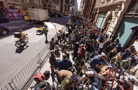 ترامب يتوجه إلى نيويورك للمثول أمام محكمة في سابقة تاريخية