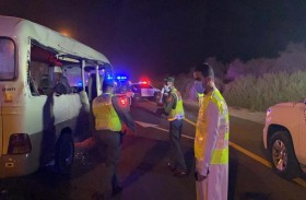 وفاة 4 أشخاص وإصابة 11 آخرين في حادث اصطدام على شارع الإمارات