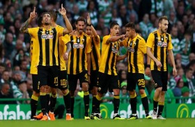 أيك أثينا يتوج بدوري اليونان للمرة 13