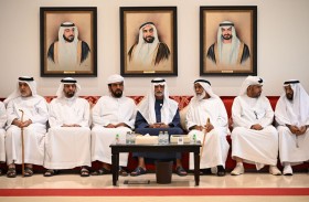 نهيان بن مبارك يقدم واجب العزاء لأسر شهيدي الوطن