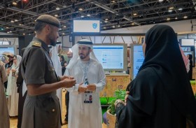 كلية محمد بن راشد للأداء الحكومي تستكشف آفاق «مهارات القيادة» و «مفاتيح المستقبل» خلال مشاركتها في «جايتكس 2024» 