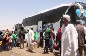 مع احتدام الصراع.. أزمة السيولة تزيد من معاناة السودانيين