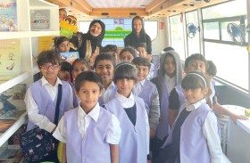 شما محمد  تشارك الأطفال بيوم الطفل الإماراتي في شهر القراءة