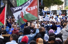 آلاف يتظاهرون بالقرب من مقر الأمم المتحدة في نيويورك 