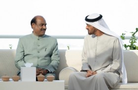 محمد بن زايد يبحث مع رئيس مجلس الشعب الهندي تطورات العلاقات الثنائية في مختلف المجالات 