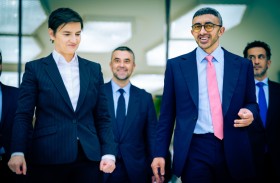 عبدالله بن زايد يلتقي رئيسة وزراء صربيا في بلغراد