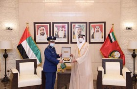 البواردي يبحث التعاون الدفاعي المشترك مع رئيس هيئة الأركان العامة للقوات المسلحة السعودية