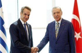 تركيا واليونان تتبادلان أغصان الزيتون