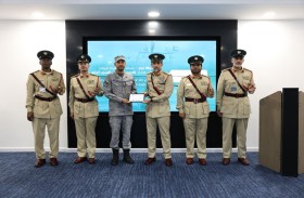 عبدالله المري يتفقد مركز شرطة الموانئ ويشيد بجاهزيته الأمنية والبحرية