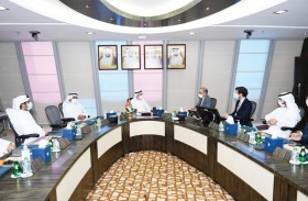جامعة الإمارات ومتحف اللوفر بأبو ظبي يوقعان اتفاقية لتعزيز التعاون والبحث العلمي
