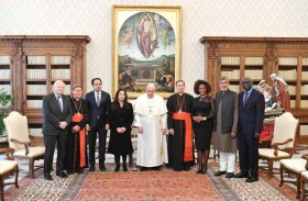 البابا فرنسيس يستقبل أعضاء لجنة تحكيم جائزة زايد للأخوة الإنسانية 2023