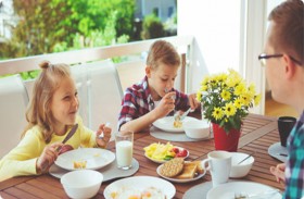 احمِ أبناءك بمكونات وجبة فطور صحية في فصل الشتاء