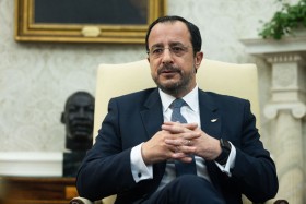 الرئيس القبرصي يشدد على أهمية تعزيز الروابط مع دولة الإمارات