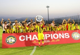فريق كلباء يحصد درع دوري تحت 12 سنة «د»