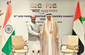 صقر غباش يلتقي رئيس مجلس الشعب الهندي على هامش قمة رؤساء برلمانات دول مجموعة العشرين