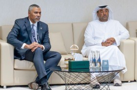 أمين عام منظمة الجمارك العالمية يطلع على تجربة جمارك أبوظبي الذكية