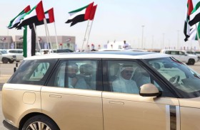 سلطان بن حمدان يشهد انطلاق منافسات جائزة زايد الكبرى لسباقات الهجن