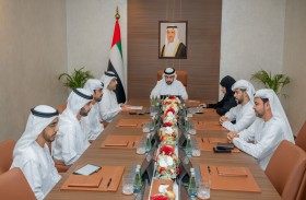 محمد الشرقي يطّلع على نتائج تقييم الأداء الإستراتيجي وتحليل الفجوة للجهات الحكومية في الإمارة