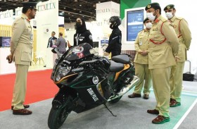 اللواء ابن لاحج يتفقد منصة شرطة دبي في معرض المطارات