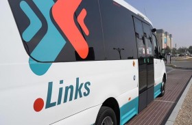 أبوظبي للتنقل: مليون راكب استفادوا  من خدمة حافلة عند الطلب منذ 2020