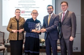 مجموعة أبوظبي للثقافة والفنون تكرّم الفنانة الكورية الرائدة «لي بول» بجائزة مهرجان أبوظبي