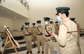 الفريق المري يتفقد الإدارة العامة لمكافحة المخدرات في شرطة دبي