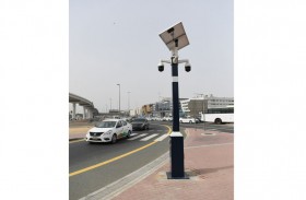 شرطة دبي تدشن أول جهاز ذكي لمراقبة معابر المشاة