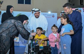 بلدية مدينة أبوظبي تنظم مبادرة لإسعاد ضيوف رئيس الدولة من أهل غزة في مدينة الإمارات الإنسانية 