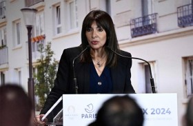 رئيسة بلدية باريس تريد الاحتفاظ بشعلة الأولمبياد 